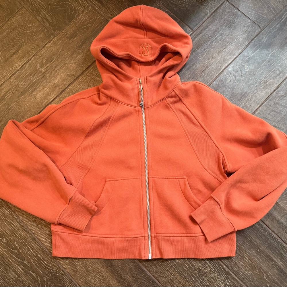 lululemon cropped scuba jacket full
zip